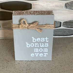 Bonus Mom Jute Block